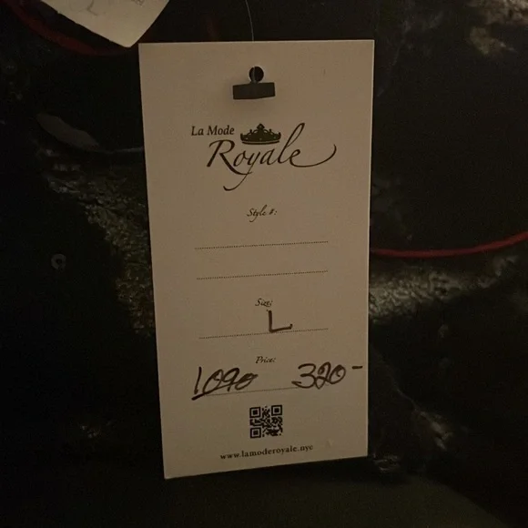 La Rose Rouge Black and silver top w/wire rose & collar.-Haute Couture L… - Picture 13 of 14